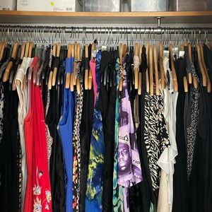 Everything must go!!!! Make an offer it’s yours✨ happy poshing 🛍️👠👗